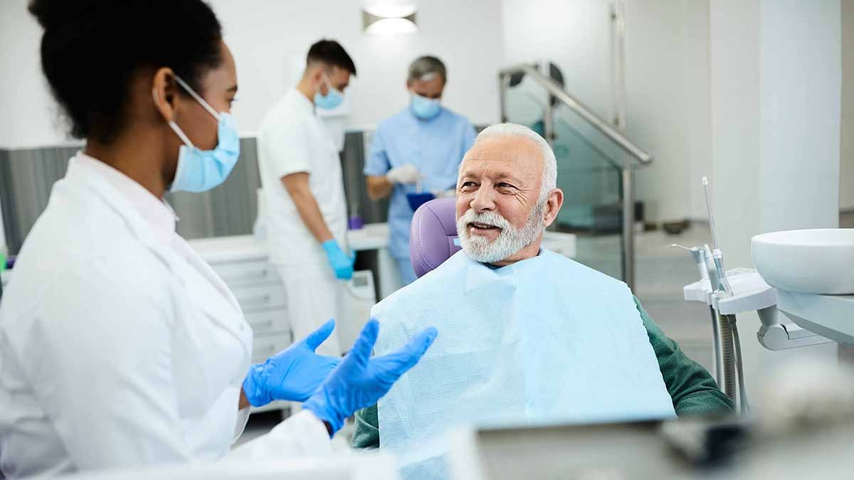 5 ways dental issues can impact the health of older adults ...